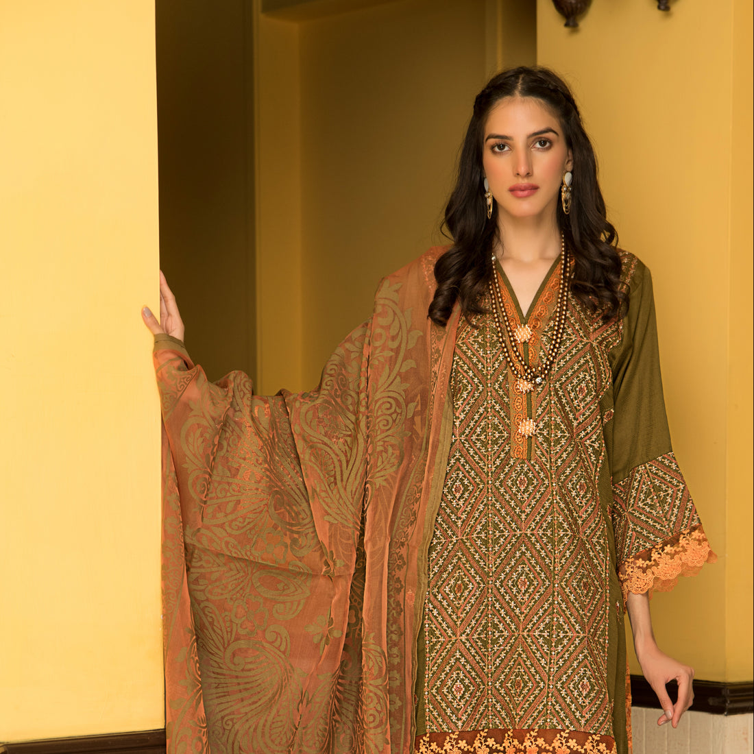 Gulbagh- Unstitched-3 Piece- D-07